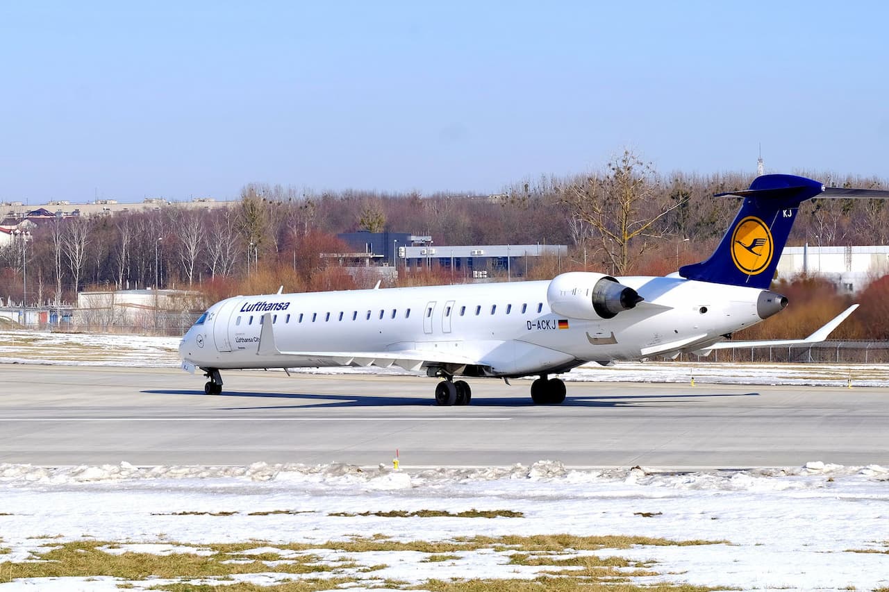 Bombardier CRJ-900LR