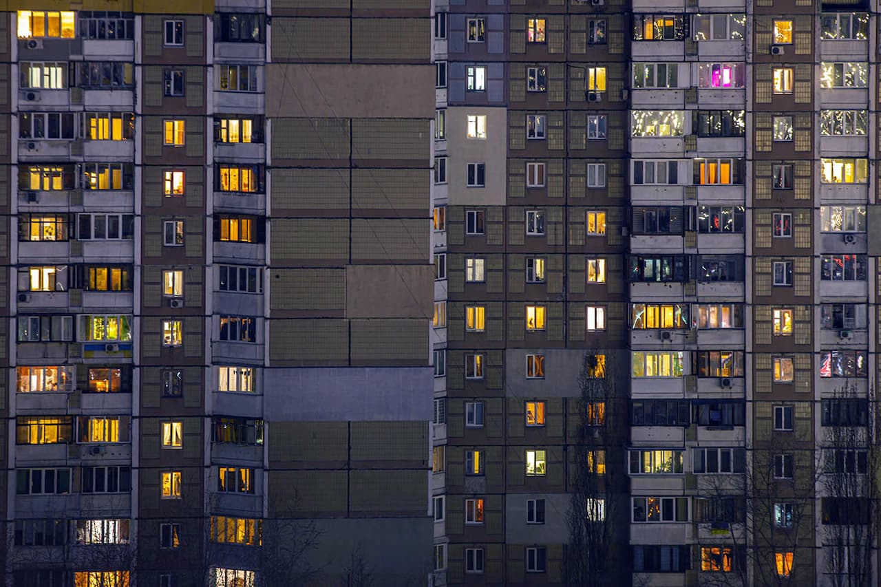 Високій будівлі