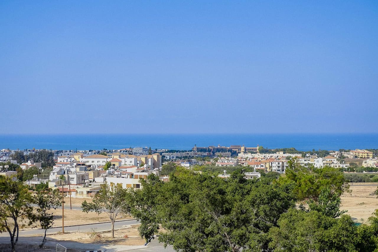 Вид на місто Пафос на Кіпрі