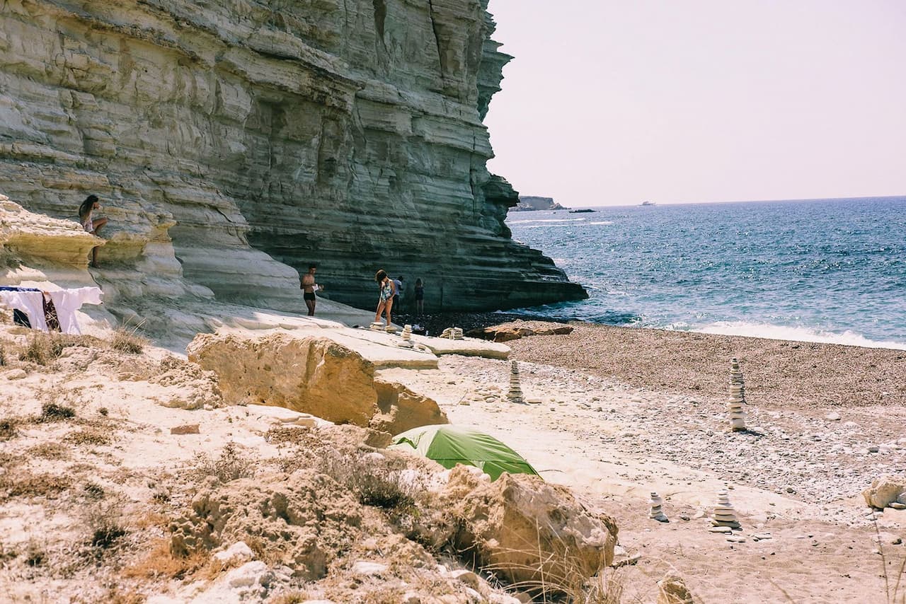 Безлюдний пляж на Кіпрі